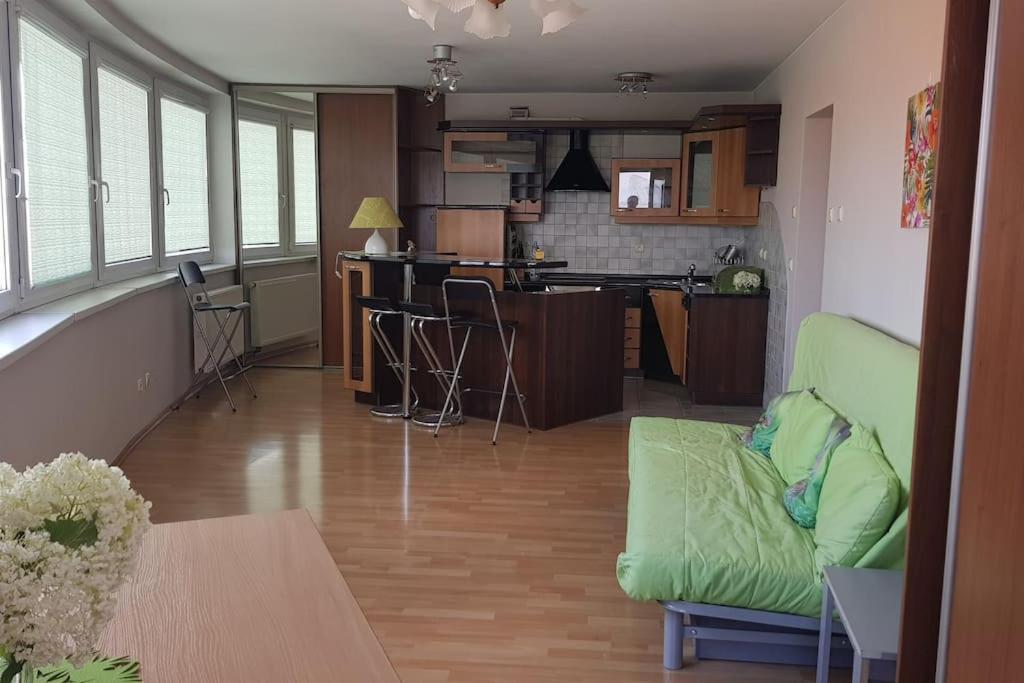 Sloneczny Apartamencik Apartment วรอตซวาฟ ภายนอก รูปภาพ