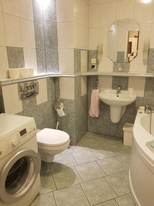 Sloneczny Apartamencik Apartment วรอตซวาฟ ภายนอก รูปภาพ